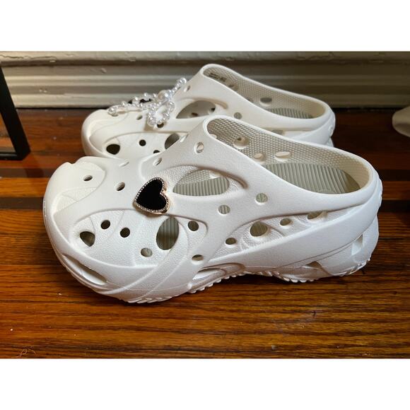 Crocs Caged Platform Clog in Chaulk White size 8 with Jibbitz - Picture 4 of 8